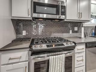 Cozy 1-Bedroom Retreat in Tulsa - 1