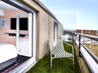 TRIBE Paris Batignolles - 1