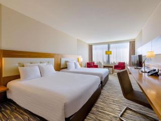 Mövenpick Hotel Geneva - 2