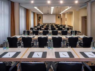 Mövenpick Hotel Nürnberg Airport - 8