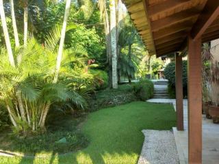 Angra dos Reis Ampla com Conforto e Deck para Lanchas - 4