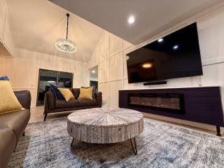 Top Luxe Oasis -Ski, Hike, Firepit, Spa, Golf - 9