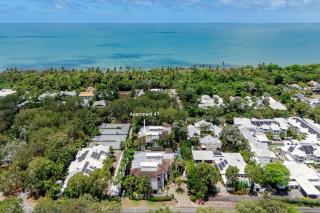 47 Reef Club 1 BR Apt - Steps to beach & town - 1