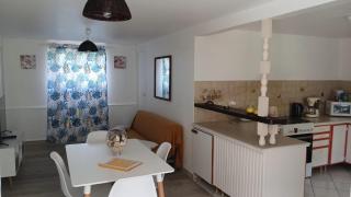 Relaxing setting in harmony with nature - 9