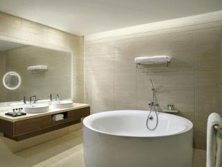 Movenpick Hotel & Convention Centre KLIA - 2