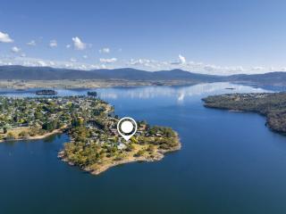 The Wolery - Lakeside Jindabyne - 2