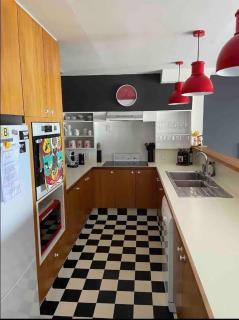 Habeke Bothy - epic views - 700mtrs to town - 7