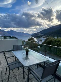 The Bowenview Bothy - 8