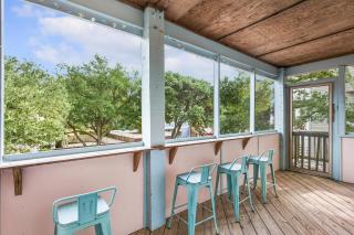 1619 - Beached and Lovin' It - 5