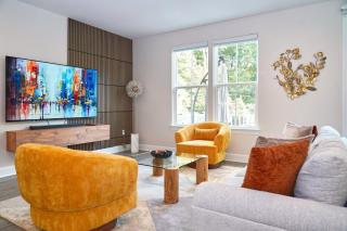 Modern Chic Gateway near DC & Fedex field - 0