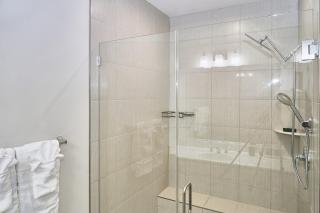 Modern Chic Gateway near DC & Fedex field - 9