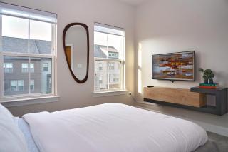 Modern Chic Gateway near DC & Fedex field - 8