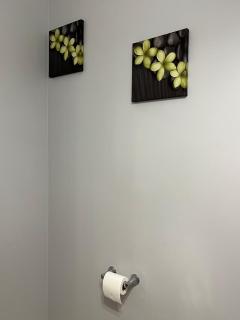 3300 SqFt - Modern and Comfort - 3 BDRM Getaway - Relax - Unwind - Explore - Near Toronto Pearson Airport & Toronto Downtown - 1