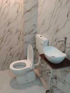 Krishna rooms & dormitory nearby ghats & kaal Bhairav temple - 6