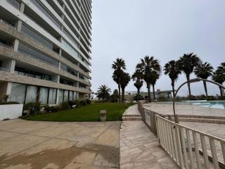 Beachfront apartment next to the casino - 2