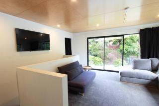 Modern Tata Beach Escape - Spacious New Retreat - 8
