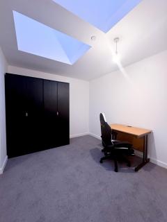Apex Loft Room 2 - 4