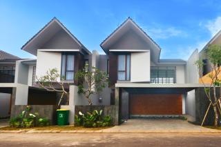 Resvara F25 - 3BR Private Pool Villa in Ciputra - 8