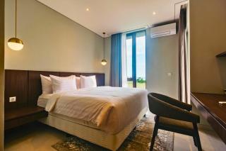 Resvara F25 - 3BR Private Pool Villa in Ciputra - 3
