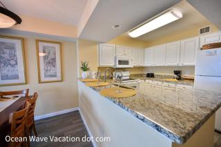 Breathtaking Oceanview Spacious 2 Bedroom Condo 15th Floor - 2