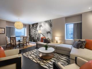 Fairmont The Queen Elizabeth - 2