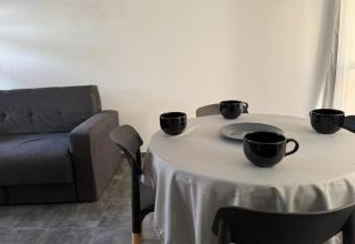 dpto GAMA a cuadras del corsodromo - 2