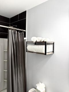 Bright, Cozy & Convenient - Minutes from UAB, Airport and Downtown Fun! - 6