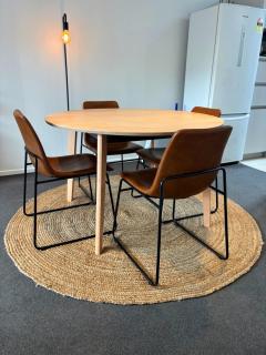 Comfortable in Central Wanaka and Free Parking - 3