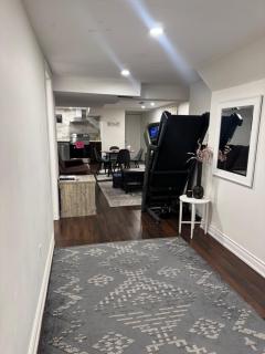 Stylish 2Bedroom Basement Suite in Oakwood Village - 8