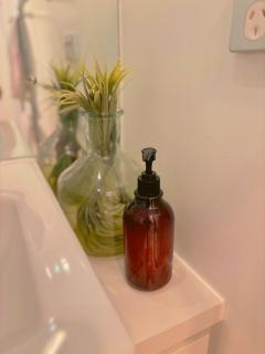 Comfortable in Central Wanaka and Free Parking - 6