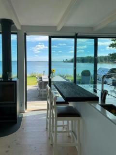 Villa With Lake View Over Vättern In Vadstena - 4