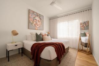 Sophisticated Beach Abode - 3