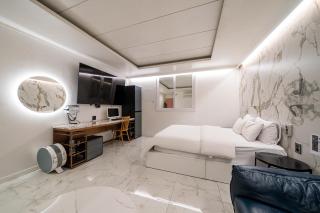 S Hotel - 6
