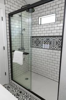 The Good Earth Boathouse - Cedar Creek - 4