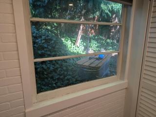 Entire ADU with hottub - 3