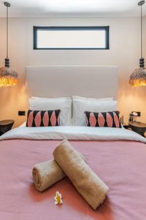 Brand-New Suites with Pool Minutes from Beach - 3