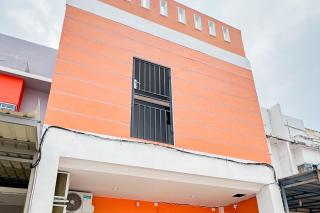 RedDoorz at Batam Center 3 - 4