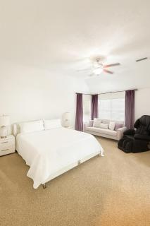 5 Bedrooms with Pool - 8