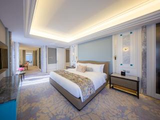 Grand Emperor Hotel - 9