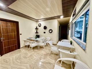 Hotel B2B Dalhousie - 0