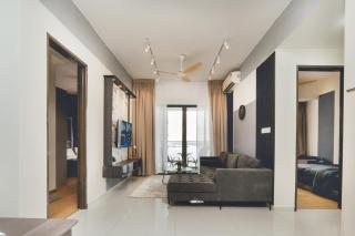 Bay Laurel Luxe HighFloor 2BR 4Pax Seaview by Our Stay - 9