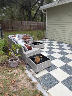 Cozy Guest house near FSU Trails and the airport - 1