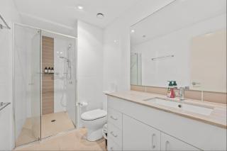 Spacious 3-Bedroom Apartment + Lifestyle Amenities - 6