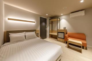 Nishitetsu Hotel Croom Bangkok Silom - 9