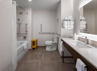 Hampton Inn & Suites Richmond Glenside - 1