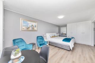 Cozy Sea View Escape with BBQ Demi Studio - 5