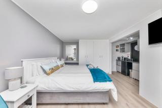 Cozy Sea View Escape with BBQ Demi Studio - 7