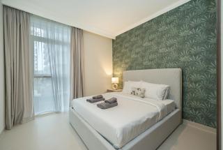 Elegant 2BR | Beach Access | Emaar Beachfront - 1
