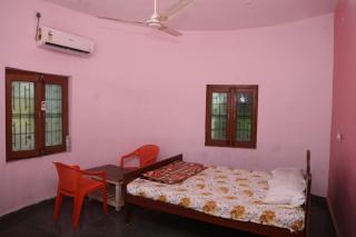 Hampi Blue Moon Resort - 4