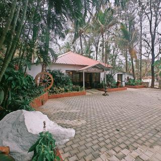 Nisarga Resort - 8
